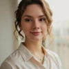 Oryna Shestakova, Head of Communications at PapersOwl